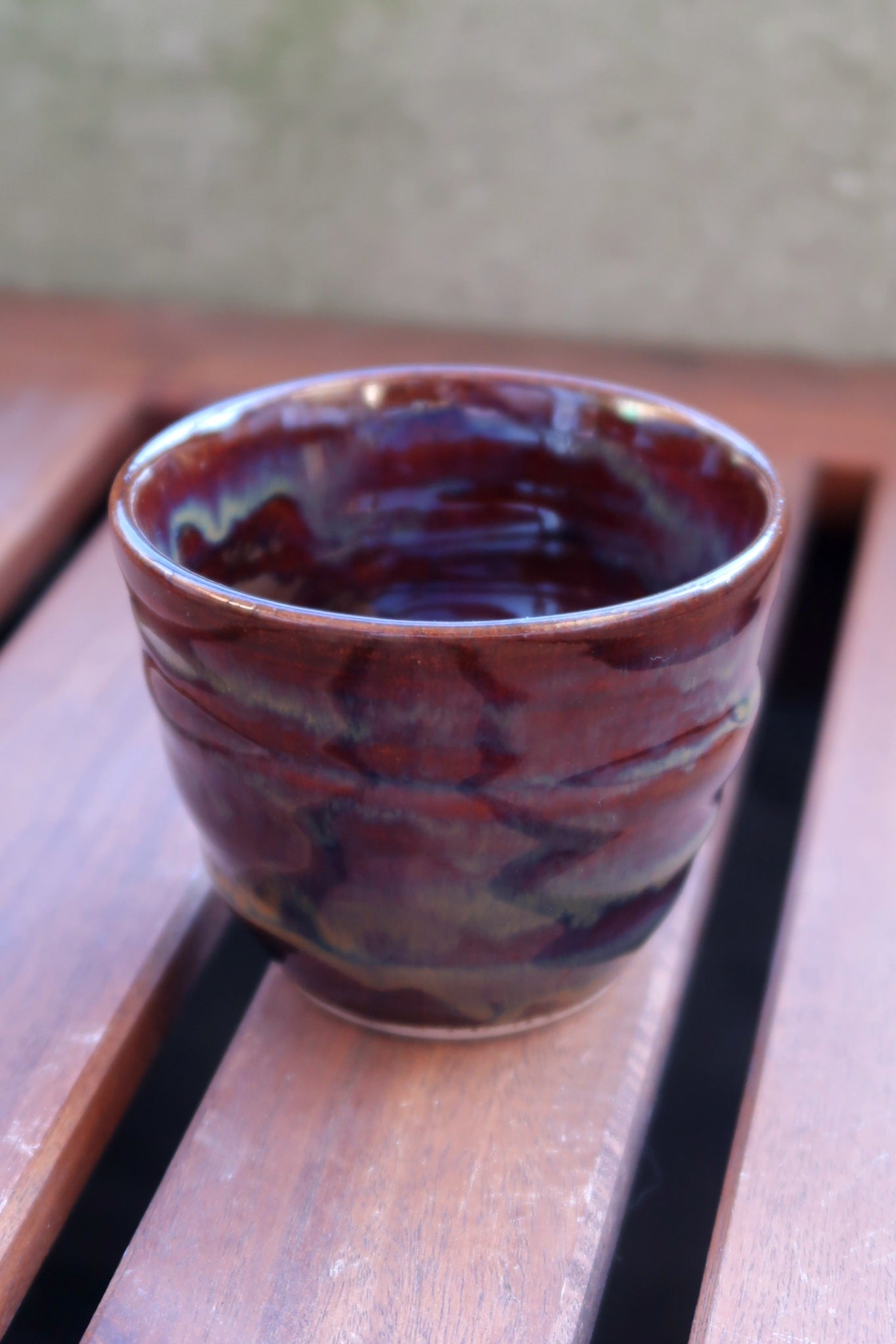 wavy cups in birch, dark green & brown