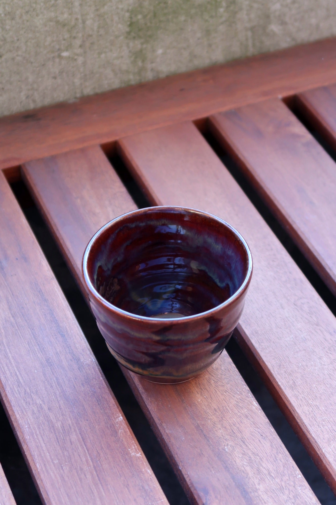 wavy cups in birch, dark green & brown