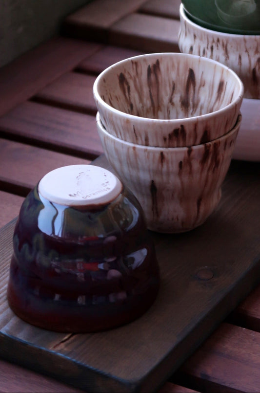 wavy cups in birch, dark green & brown